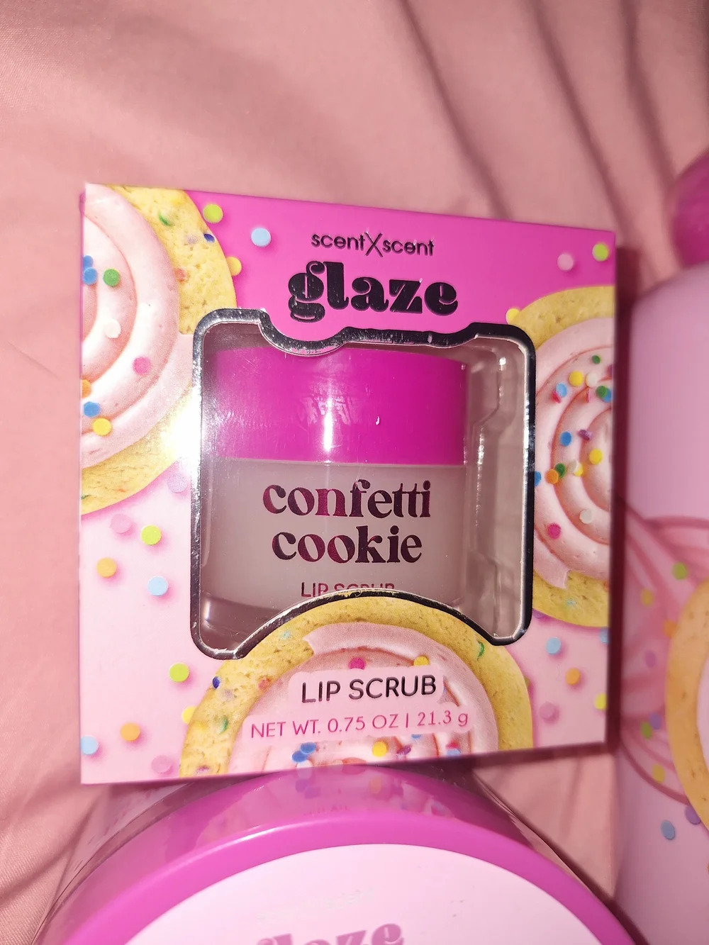 glaze Confetti Cookie Pink Body Wash & Body Scrub Set